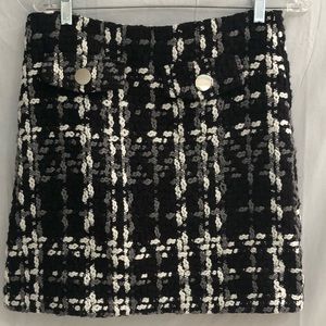 Haute Rogue “Chanel style” tweed mini skirt